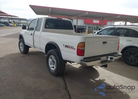 2000 Toyota Tacoma Base V6 z USA, uszkodzony, nr VIN 4TAWN72N7YZ598510